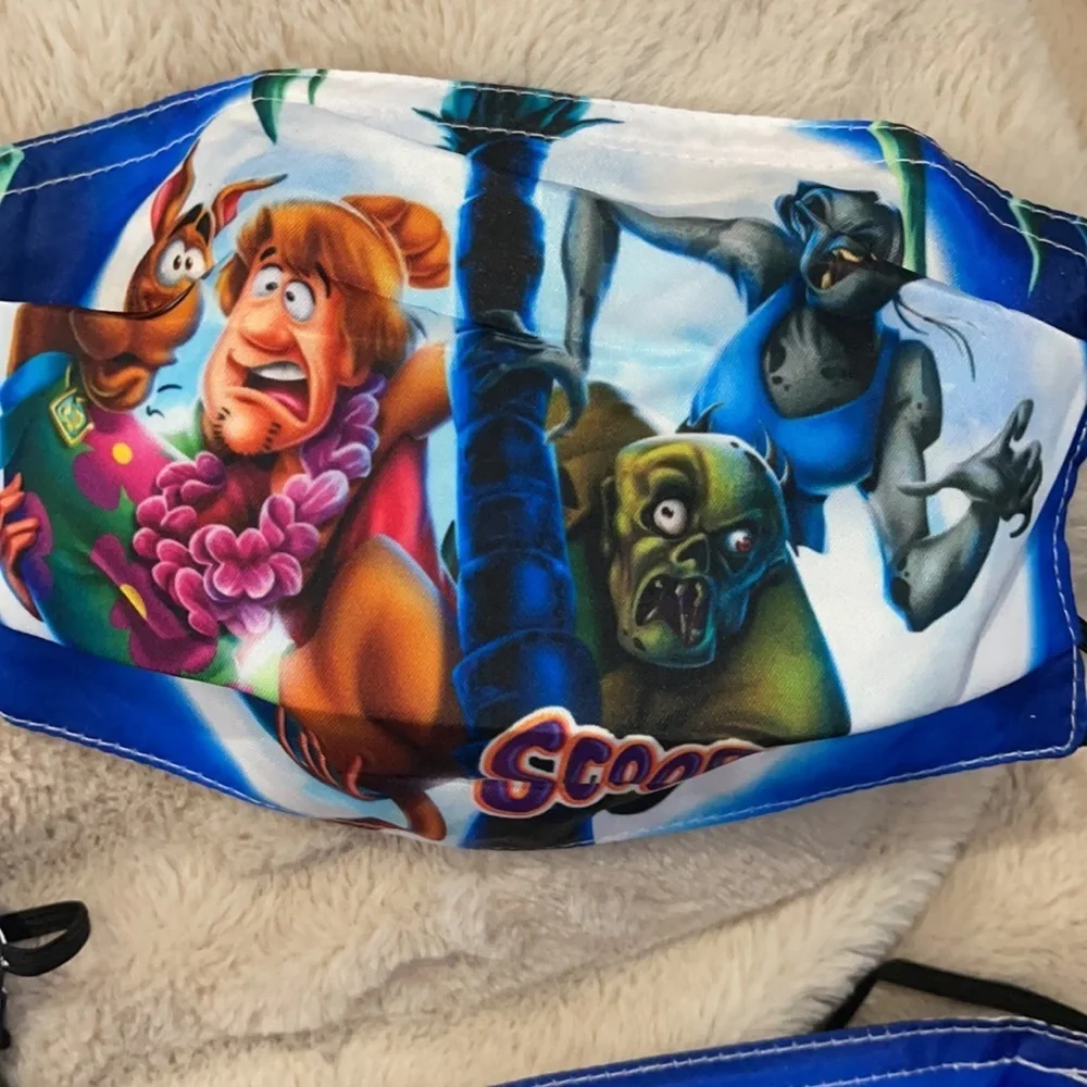 New set/3 Scooby Doo face masks